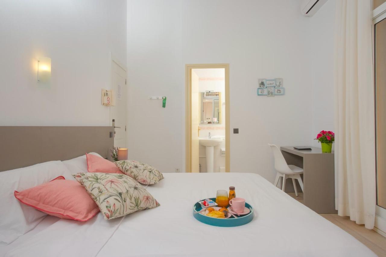 Antonios Hostal Sitges Exterior foto